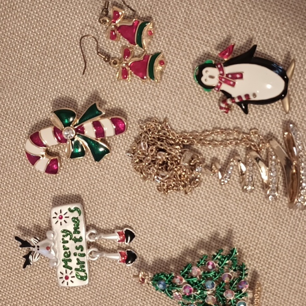 Brooch